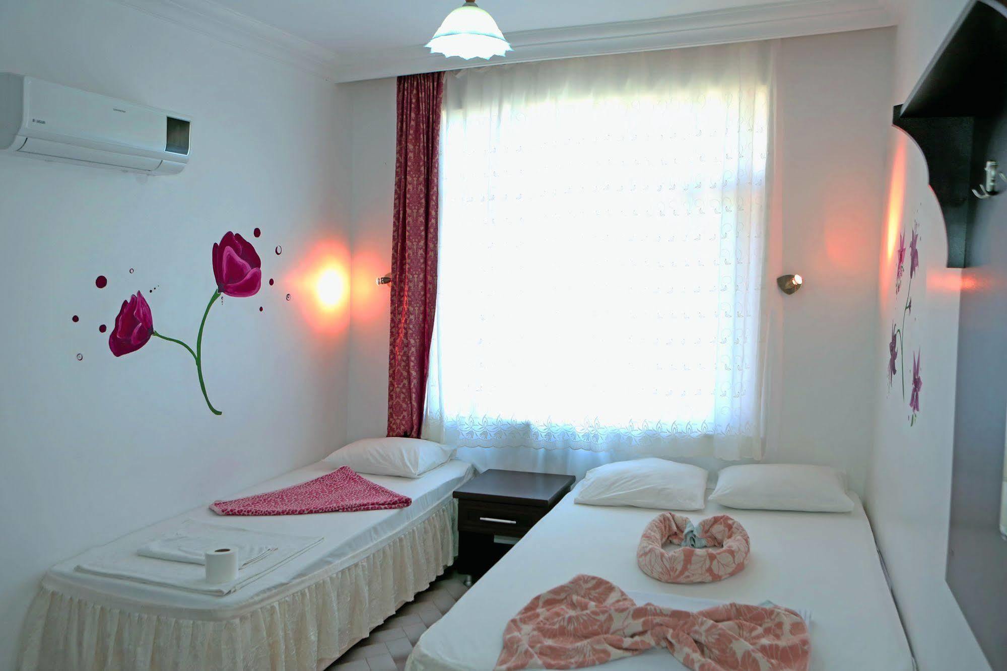 Santosa Pension Kaş Buitenkant foto